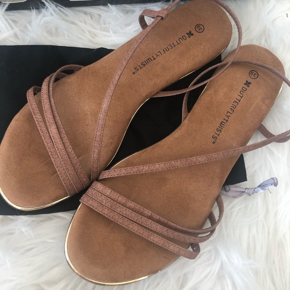 NEW Butterfly Twist Sandals in Charli Tan size 8